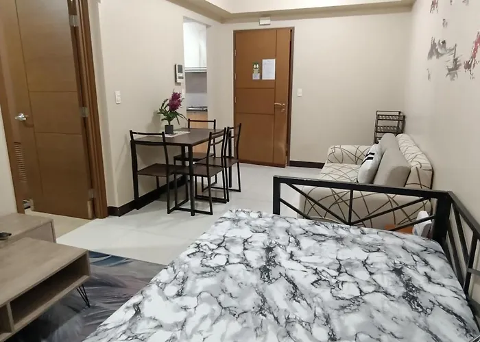 1 Bedroom Condotel In Front Of Terminal 3 Airport *