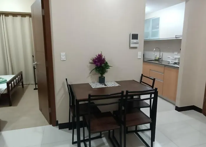1 Bedroom Condotel In Front Of Terminal 3 Airport Apartment *